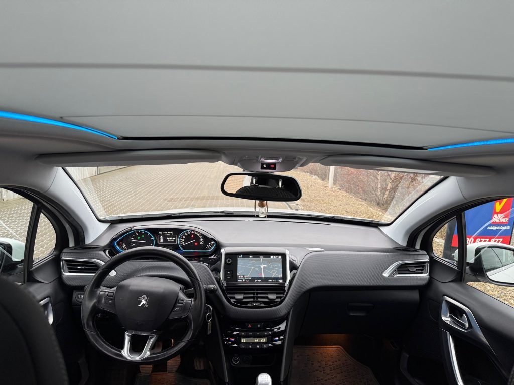 Peugeot 2008 A/C økonomisk bil - Image 4