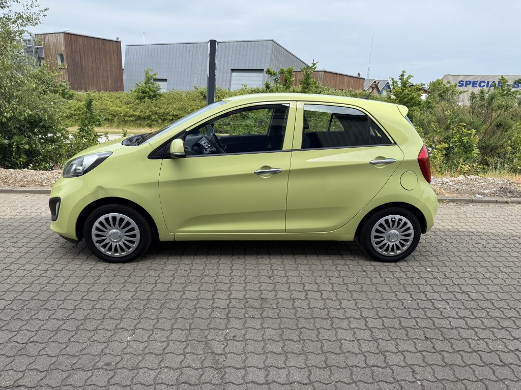 Kia Picanto økonomisk bil Grøn