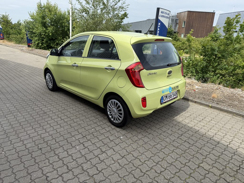 Kia Picanto økonomisk bil Grøn - Image 3